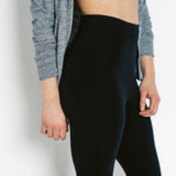 Girlfriend Collective Core Leggings in Black - Size M - Picture 2 of 10